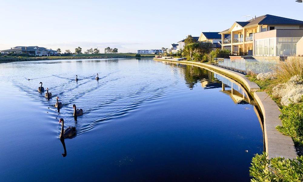 Melbourne Lakes Warm House Exterior photo